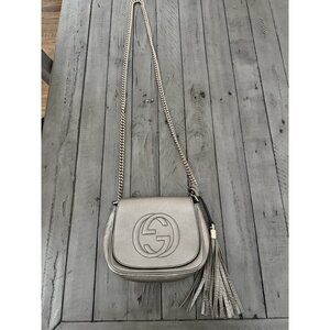 Gucci Metallic Pebbled Leather Soho Chain Small Shoulder Bag